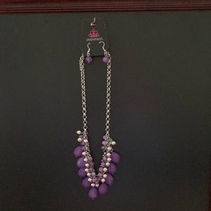 Necklace and earring set